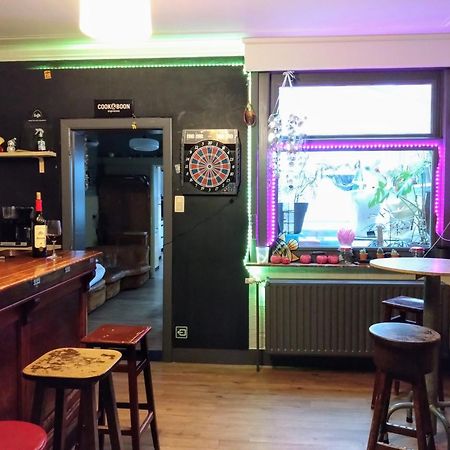 Vakantiewoning In Mol Centrum Met Eigen Bar "Casacuriosa" Exteriör bild