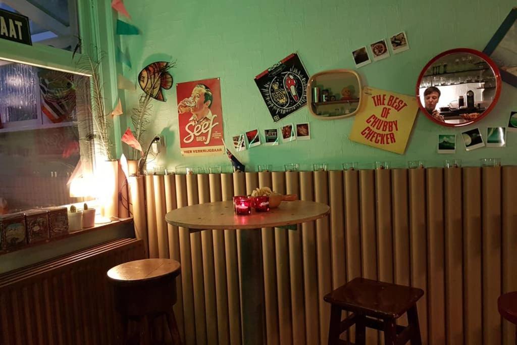 Vakantiewoning In Mol Centrum Met Eigen Bar "Casacuriosa" Exteriör bild
