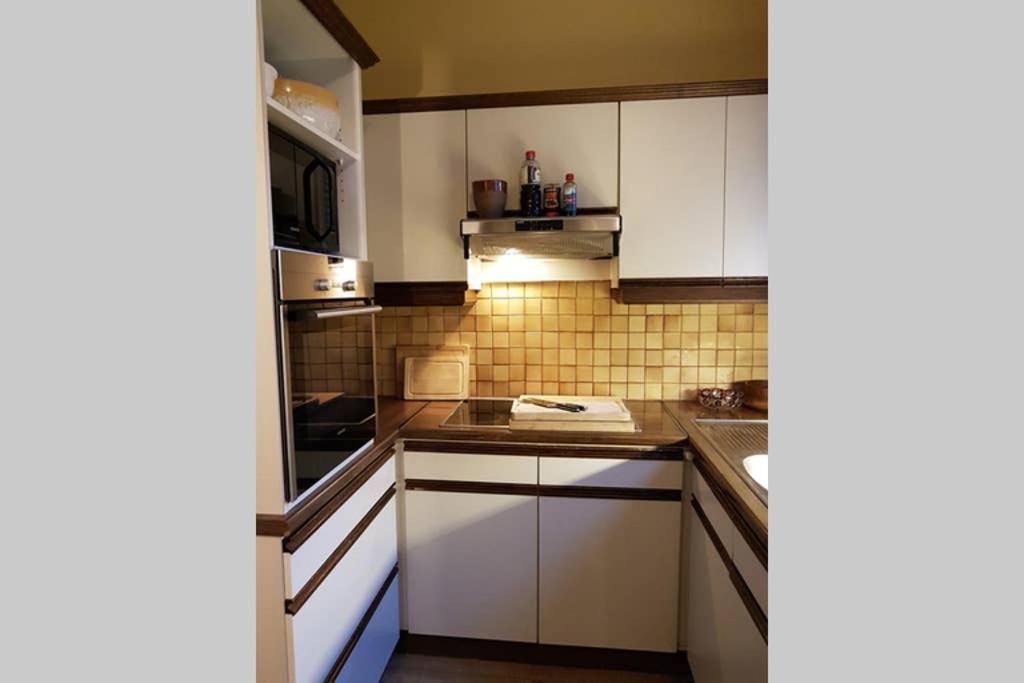 Vakantiewoning In Mol Centrum Met Eigen Bar "Casacuriosa" Exteriör bild